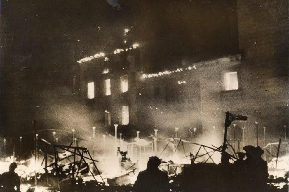 Incendio en la plaza del Carmen de Madrid.