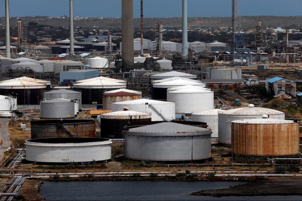 Imagen de archivo de una refinería de petróleo en Curazao, a 22 de febrero de 2019.