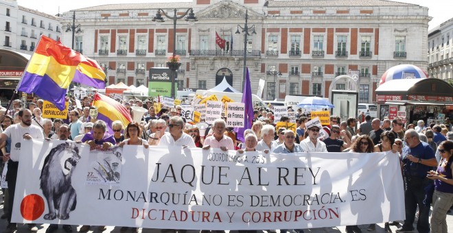Manifestación antimonárquica organizada por Podemos