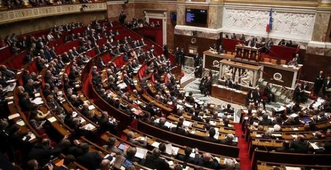 Asilo E Inmigracion La Asamblea Nacional Francesa Aprueba Un