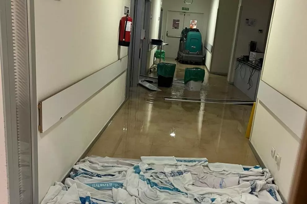 La rotura de una bajante causa una inundaciÃ³n en las Urgencias del Hospital Infanta SofÃ­a