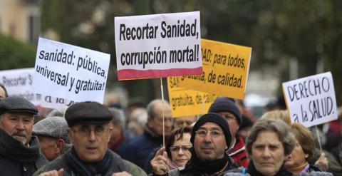 Manifestación de la 28ª edición de la Marea Blanca, esta mañana en Madrid. EFE