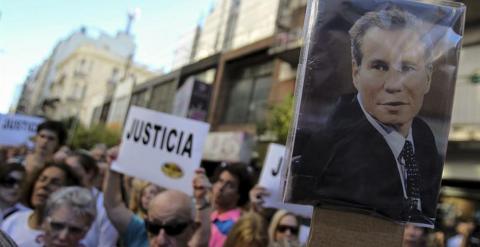 Protesta para exigir justicia tras la muerte de Nisman. / EFE