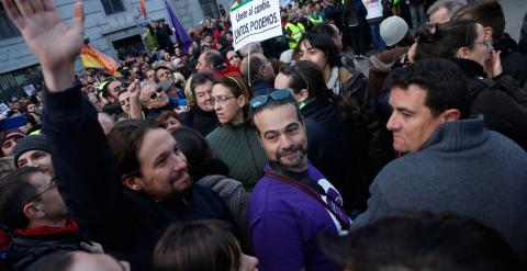 Pablo Iglesias saluda a los asistentes a la Marcha de Cambio, convocada por Podemos en Madrid. -REUTERS
