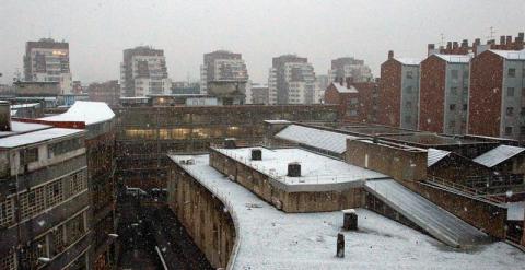 Edificios nevados en Gipuzkoa. EFE