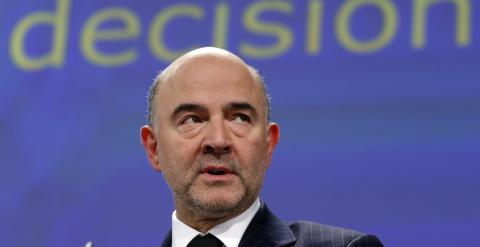 El comisario eurpeo de Asuntos Económicos y Monetrios, el francés Pierre Moscovici, en una rueda de prensa en Bruselas. REUTERS/Francois Lenoir