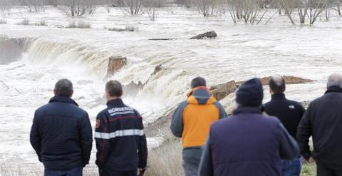 Caudal del río a su paso por Pradilla (Zaragoza) el pasado sábado. EFE/Javier Belver