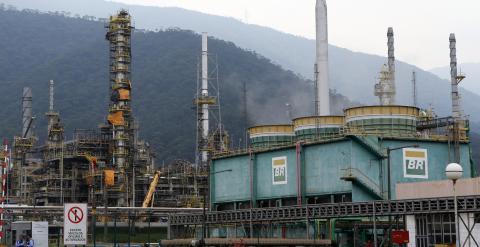 Vista de la refinería dePetrobras en Cubatao (Brasil). REUTERS