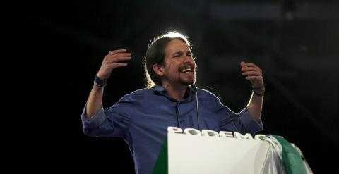 El líder de Podemos, Pablo Iglesias, durante su intervención en el acto de cierre de campaña de las elecciones andaluzas del 22-M. REUTERS/Jon Nazca
