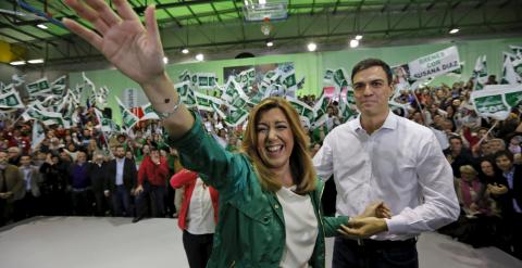 La candidata del PSOE en las autonómicas andaluzas, Susana Díaz, con el secretario general socialista, Pedro Sánchez, en el mitin de cierre de campaña. REUTERS/Marcelo del Pozo