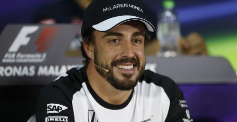 Alonso, durante la rueda de prensa en Sepang. /REUTERS