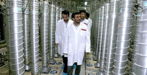 Ahmadineyad, durante la visita a un recinto nuclear iraní.