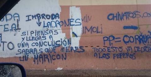 Pintadas contra el presidente de Melilla y candidato del PP a la reelección, Juan José Imbroda