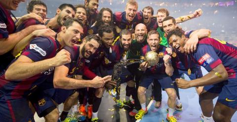 Los jugadores del Barça celebran la conquista de la Champions de balonmano. /EFE