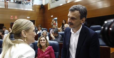 Cristina Cifuentes con José Manue López./ EP