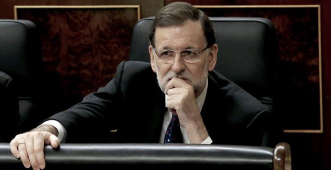 El presidente del Gobierno, Mariano Rajoy, durante el pleno del Congreso sobre Grecia. / BALLESTERO (EFE)