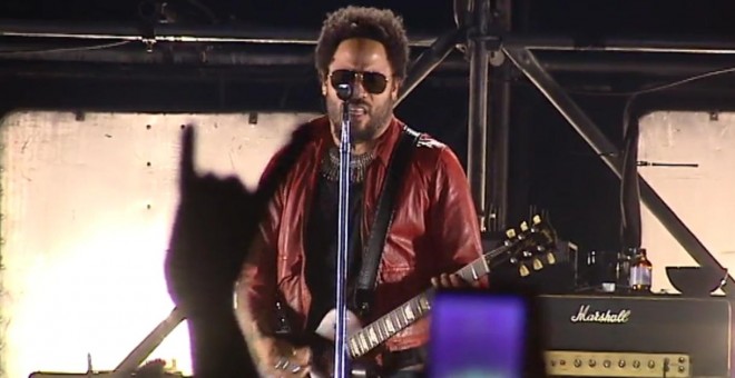 Lenny Kravitz durante el concierto en Madrid./ Pantallazo vídeo
