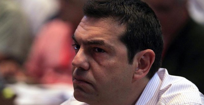 El primer ministro griego, Alexis Tsipras, asiste al Comité Central de Syriza celebrado en Atenas (Grecia).- Orestis Panagiotou (EFE)