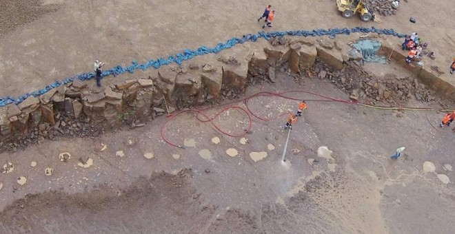 Vista de la excavación en Alemania donde se han encontrado huellas de dinosaurio.