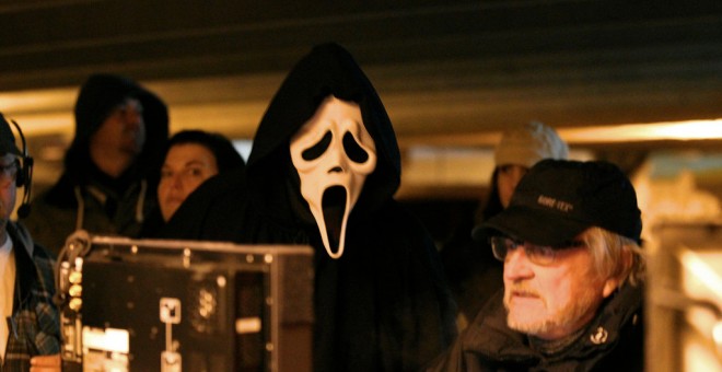 Wes Craven en el rodaje de 'Scream'.