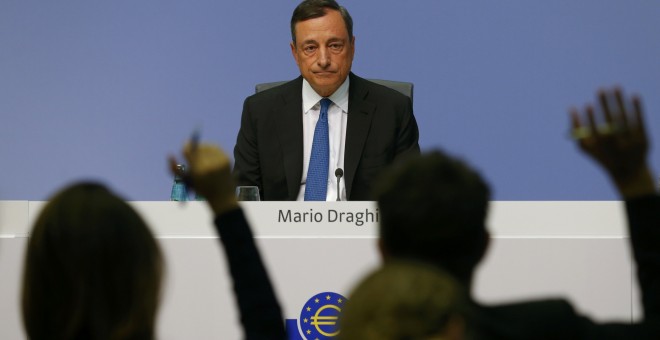 El presidente del BCE, Mario Draghi, durante la rueda de prensa tras la reunión del consejo de gobierno de la entidad. REUTERS/Ralph Orlowski