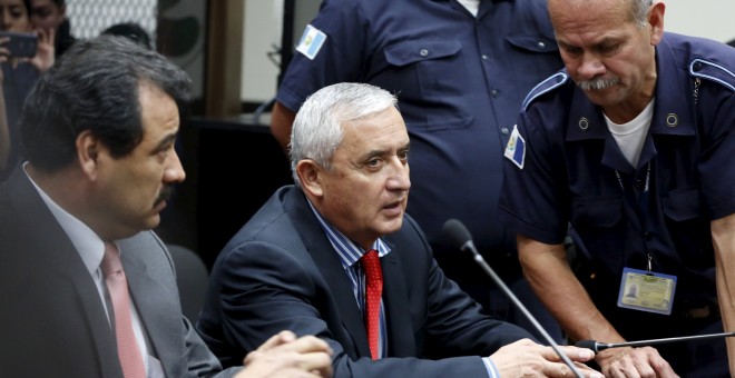 El presidente de Guatemala, Otto Pérez Molina, a su llegada al Tribunal Supremo. - REUTERS