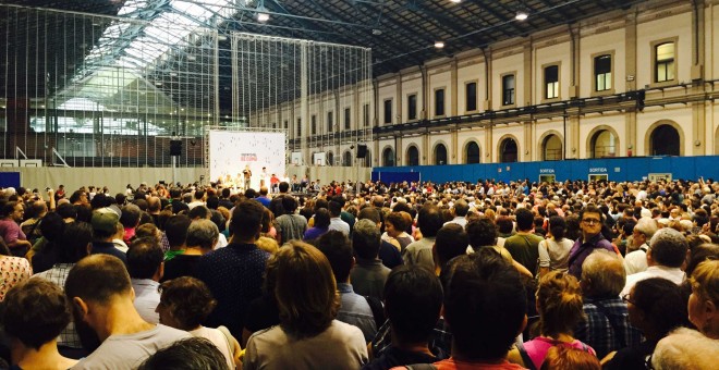 Reunión de los alcaldes del 'Sí se puede' en Barcelona, este viernes. PÚBLICO