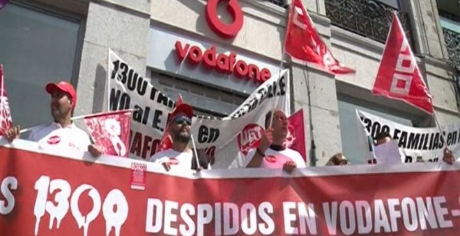 Empleados de Vodafone protestan contra el ERE en la madrileña Puerta del Sol. E.P.