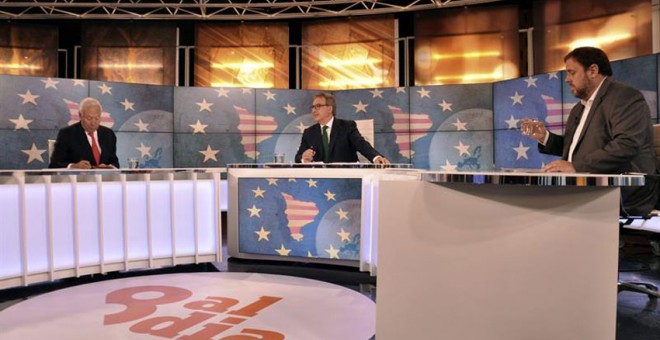 Debate en 8TV entre García-Margallo y  Oriol Junqueras. / EFE