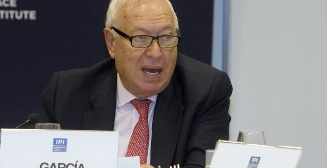 El ministro de Asuntos Exteriores, José Manuel García-Margallo, interviene en un desayuno de trabajo en el International Peace Institute (IPI) en Nueva York. EFE/Miguel Rajmil