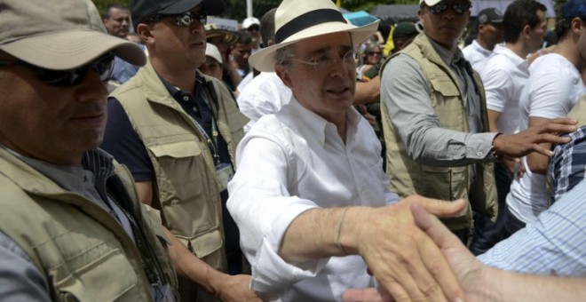 Álvaro Uribe durante una manifestación en Cali el pasado mes de agosto. - AFP