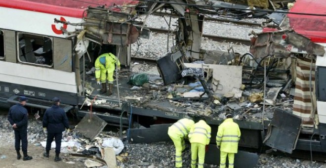 Imagen de un tren tras los atentados del 11 de marzo de 2004 en Madrid./ EFE