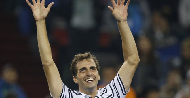 Albert Ramos celebra su victoria ante Federer en Shanghái. REUTERS/Aly Song