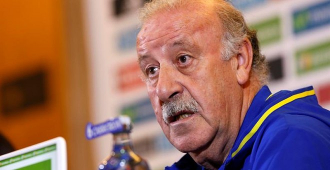 Vicente del Bosque en la rueda de prensa que ha ofrecido este jueves en Alicante. /EFE