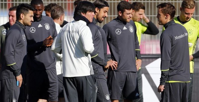 La selección alemana de fútbol en un entrenamiento esta semana. /REUTERS