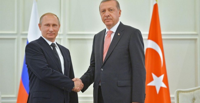 Erdogan pide reunirse con Putin el lunes en París./ Europa Press