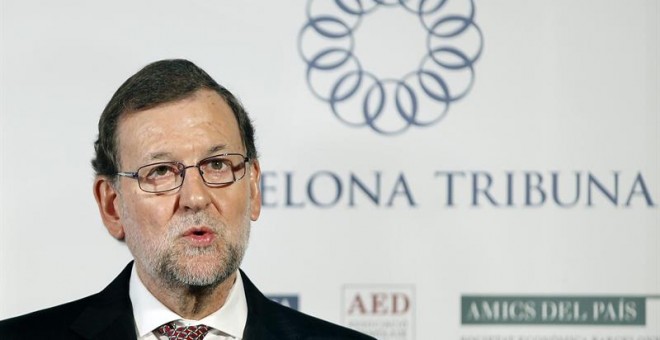 El presidente del Gobierno, Mariano Rajoy, durante su intervención en la tribuna organizada por el diario La Vanguardia. EFE