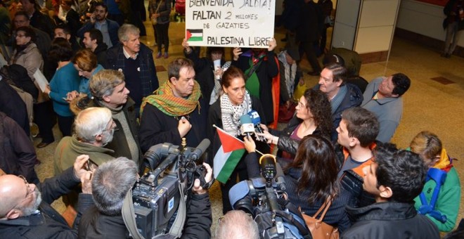 La candidata de IU al Senado atrapada en Gaza, Jaldía Abubakra, a su llegada a Madrid. E.P.