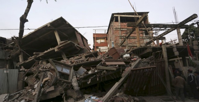 Una de las calles de la ciudad india de Imphal, tras el terremoto de este lunes, 4 de enero de 2016. REUTERS