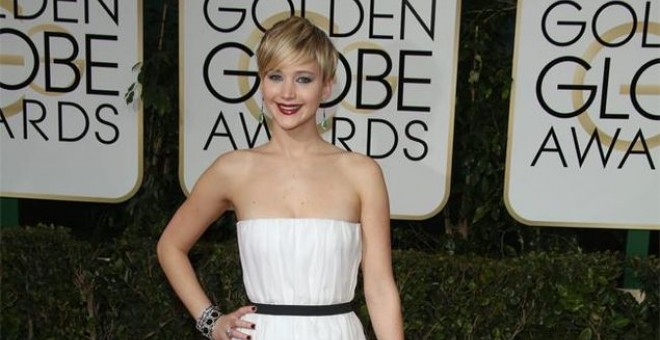Jennifer Lawrence se llevó el Globo de Oro a mejor actriz por su papel en Joy.- EFE