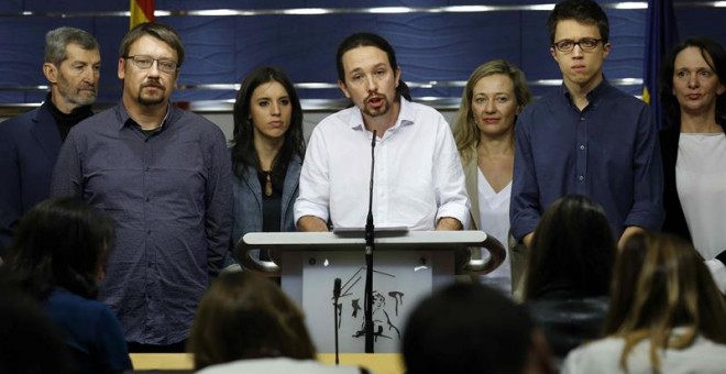 El secretario general de Podemos, Pablo Iglesias en la rueda de prensa en el Congreso. /EFE