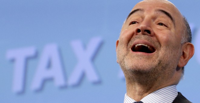 El comisario de Asuntos Económicos y Monetarios, Pierre Moscovici, durante la rueda de prensa en la que ha presentado las medidas para evitar la elusión fiscal de las grandes empresas. REUTERS/Francois Lenoir