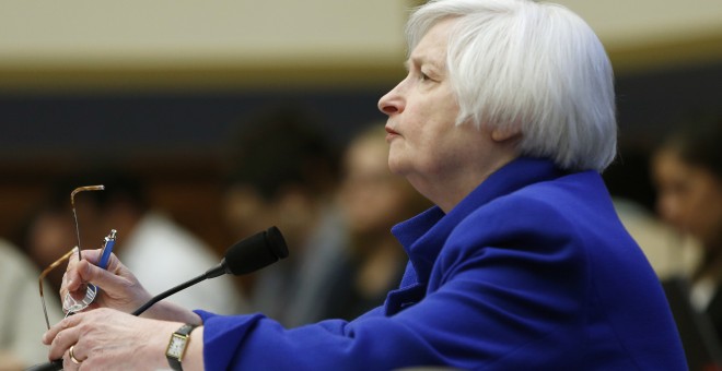 La presidenta de la Reserva Federal, Janet Yellen, durante su intervención ante el Comité de Servicios Financieros de la Cámara de Representantes del Congreso para presentar su informe semestral. REUTERS/Gary Cameron