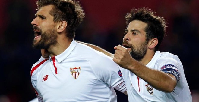 Fernando Llorente celebra su segundo gol al Molde FK. EFE/Julio Muñoz