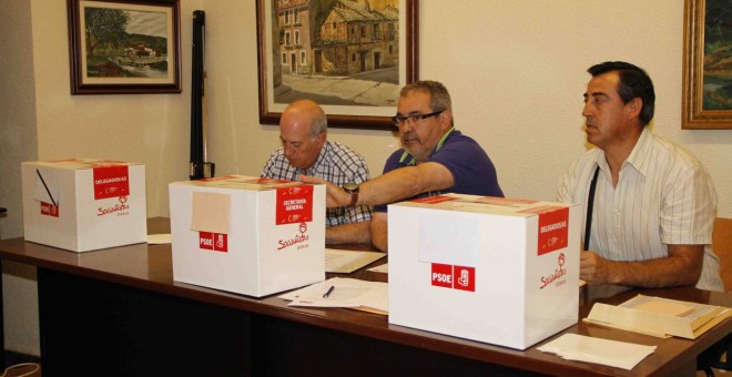 Unos 195.000 militantes, tanto del PSOE como del PSC, tienen derecho a participar en la votación