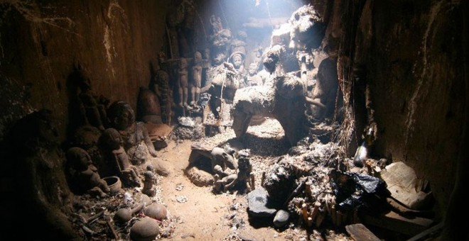 Imagen de huesos humanos utilizados para rituales de brujería