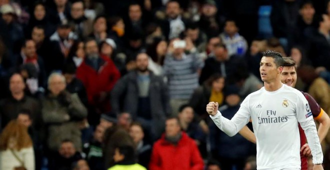 Cristiano celebra su gol a la Roma. EFE/Javier Lizón