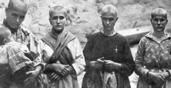 Mujeres rapadas durante la Guerra Civil.