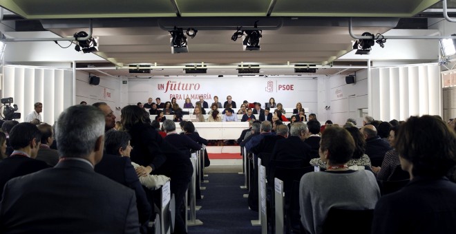 La última reunión del Comité Federal del PSOE, el pasado febrero, para ratificar el pacto con Ciudadanos. EFE