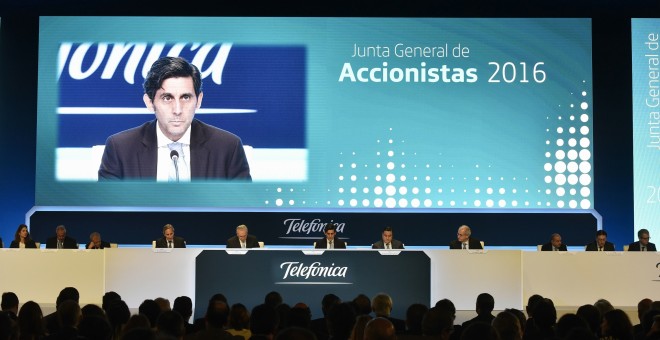 El presidente de Telefonica, José María Álvarez-Pallete, durante su intervención en la junta general de accionistas de la empresa, la primera desde que accedió a la presidencia. EFE/Fernando Villar